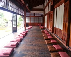 妙心寺の坐禅体験