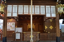 車折神社の本殿