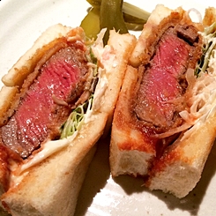 肉専科はふう 本店