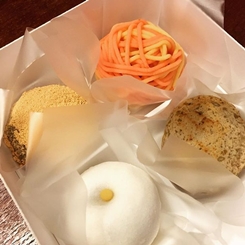 聚洸