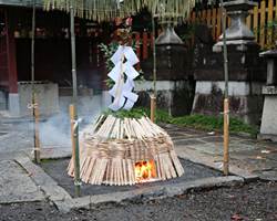 花山稲荷神社のふいご祭（火焚祭）
