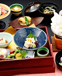 醐山料理 雨月茶屋 雨月恩賜館