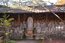 蓮華寺の石仏群