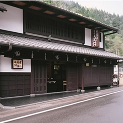 くらま辻井