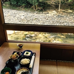 とが乃茶屋